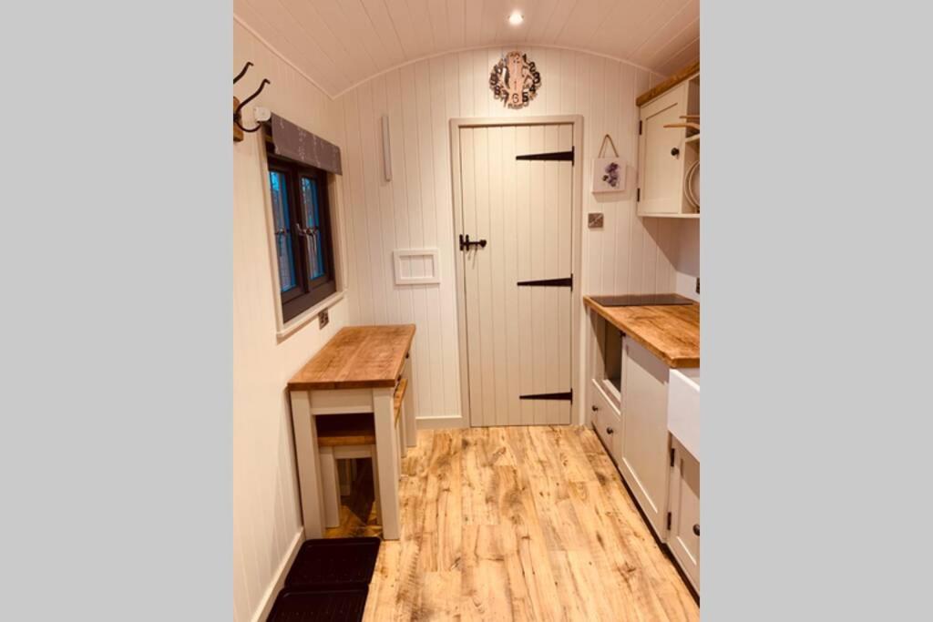Lle Mary - Beautiful Views, Hot Tub, Secluded, Dog Welcome, Barmouth Llanddwywe Esterno foto